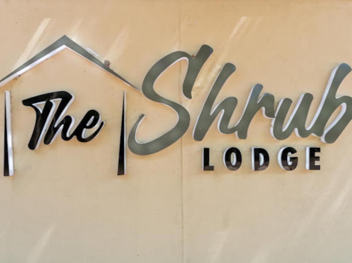 The Shrub Lodge 빅토리아폴스 외부 사진